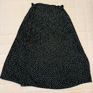Women’s Green Polkadot Midi Skirt with Pockets